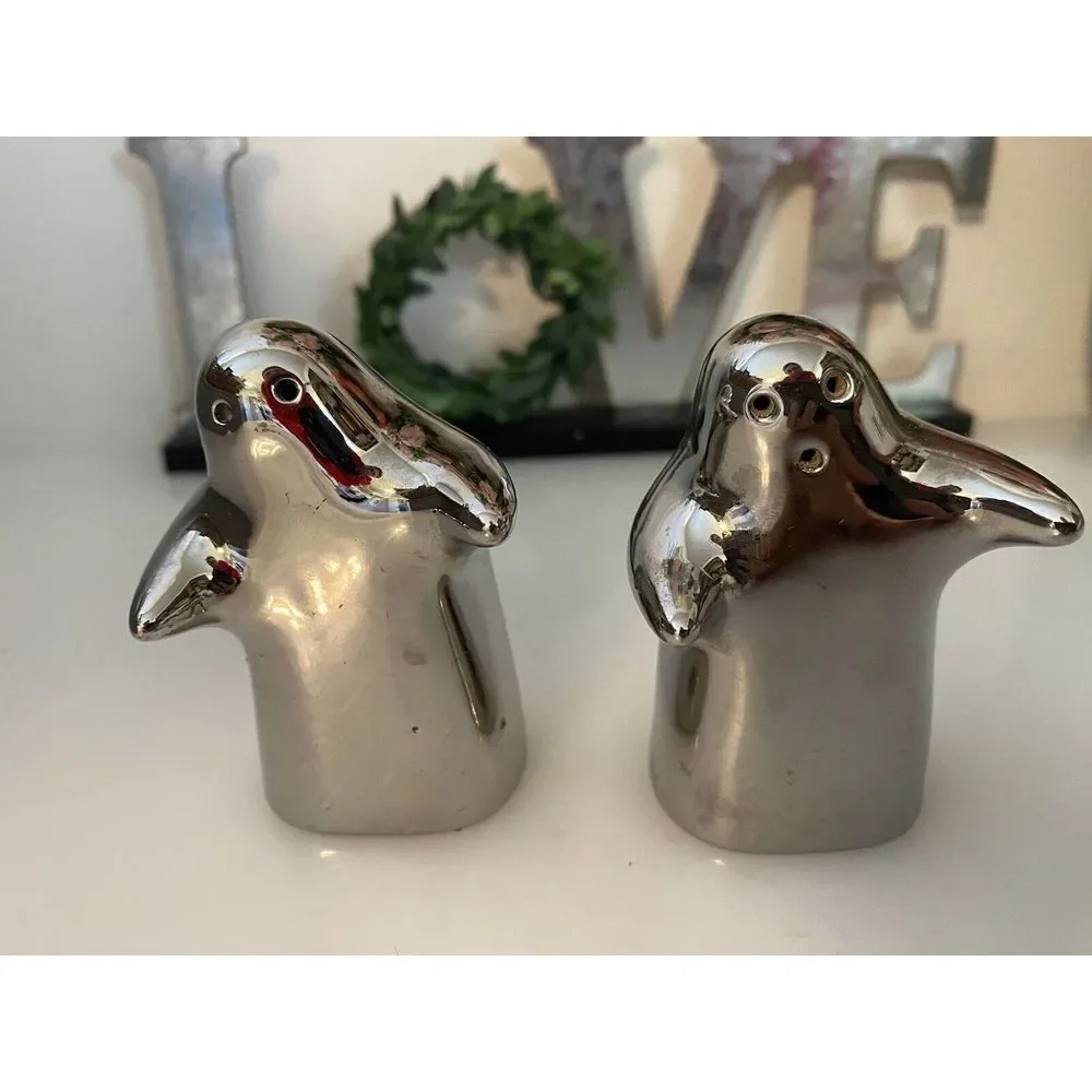 Hugging Ghost Salt and Pepper Shakers Set w Stopers Chrome ‎ Mercury Glass Style